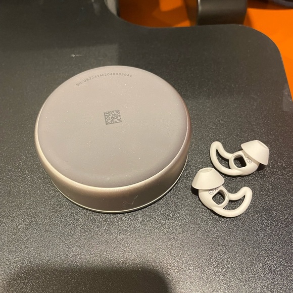 SOLD - Picture 3 of 4